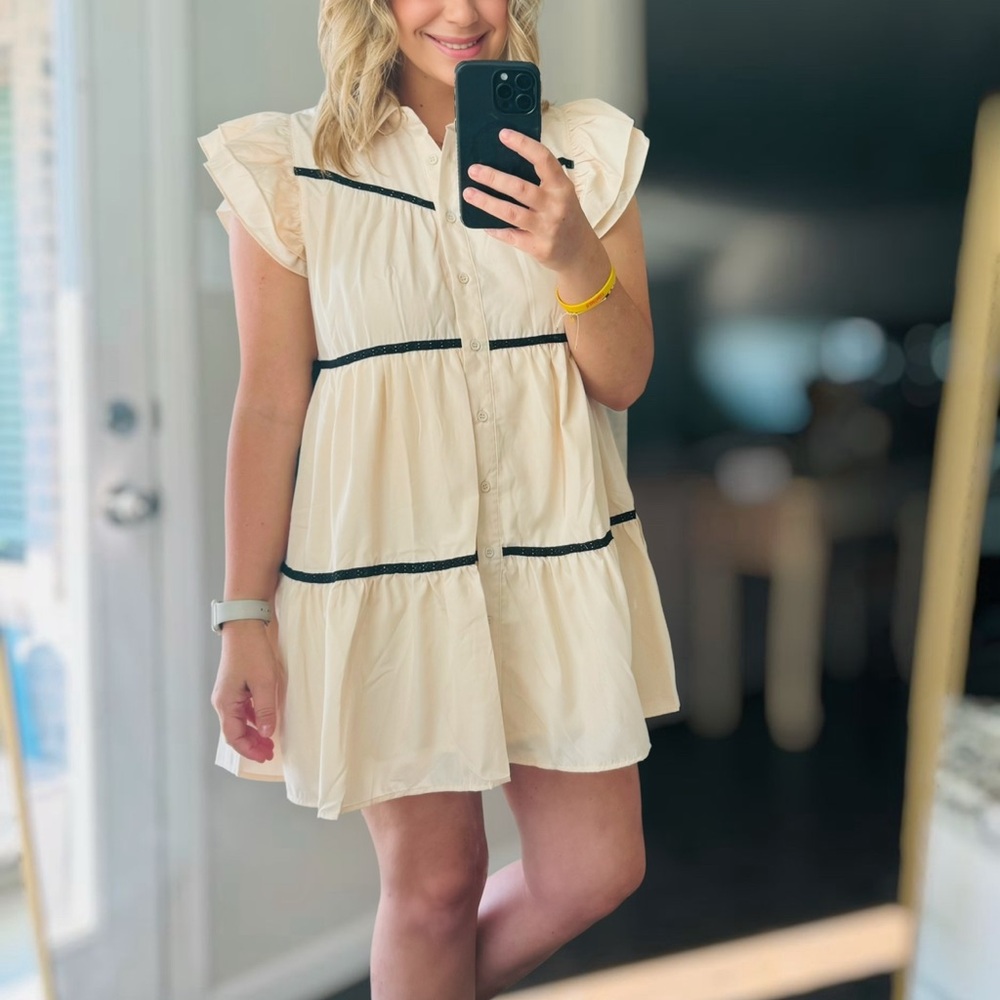 NWT Entro Cream Ruffled Dress